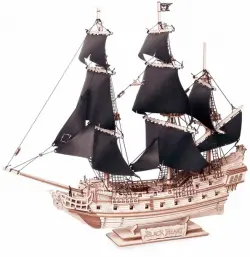 Сборная модель из дерева Пиратский корабль Черное Сердце